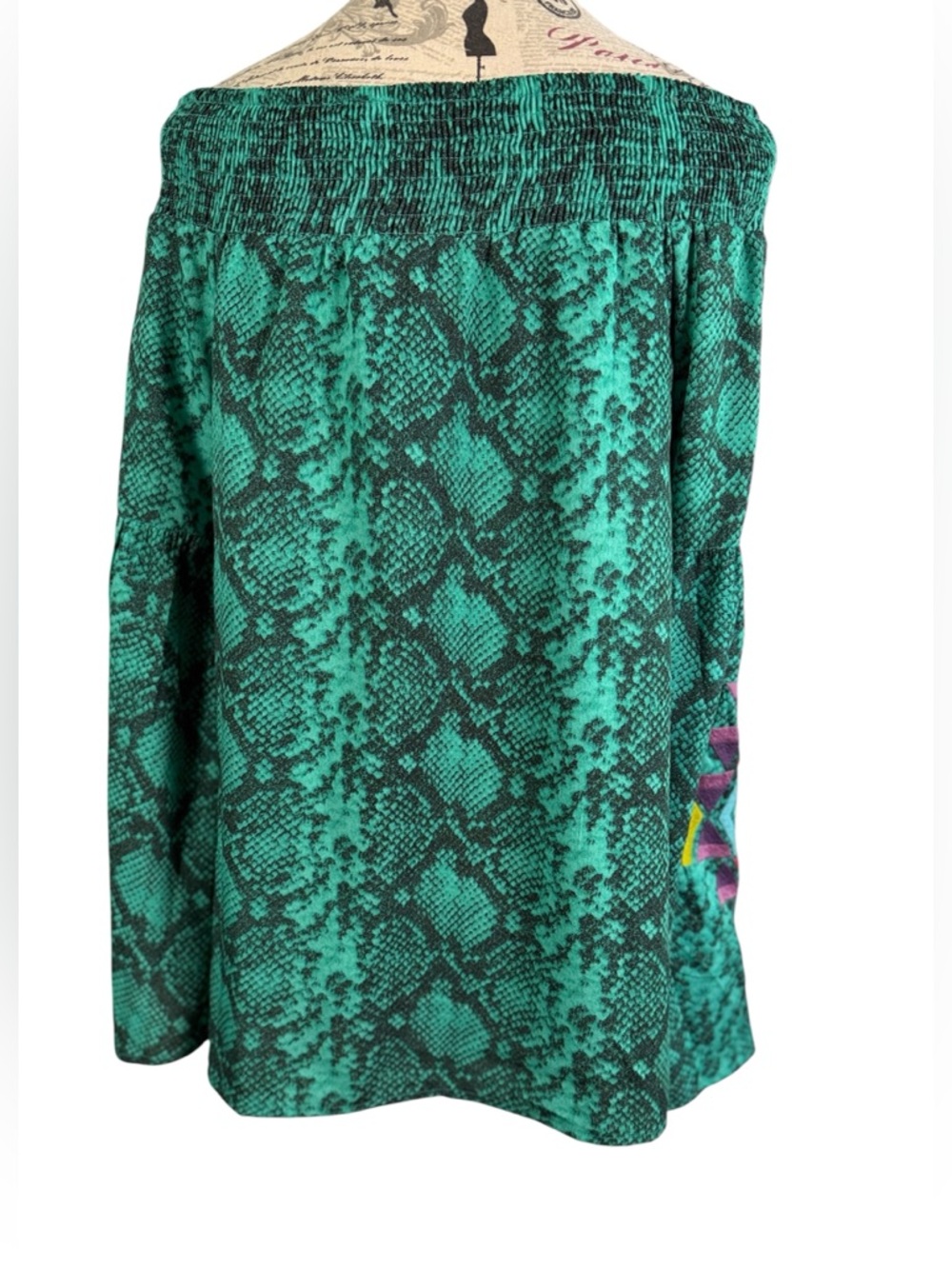 Judith March Green Off-Shoulder Embroidered Tunic - Picture 6 of 11